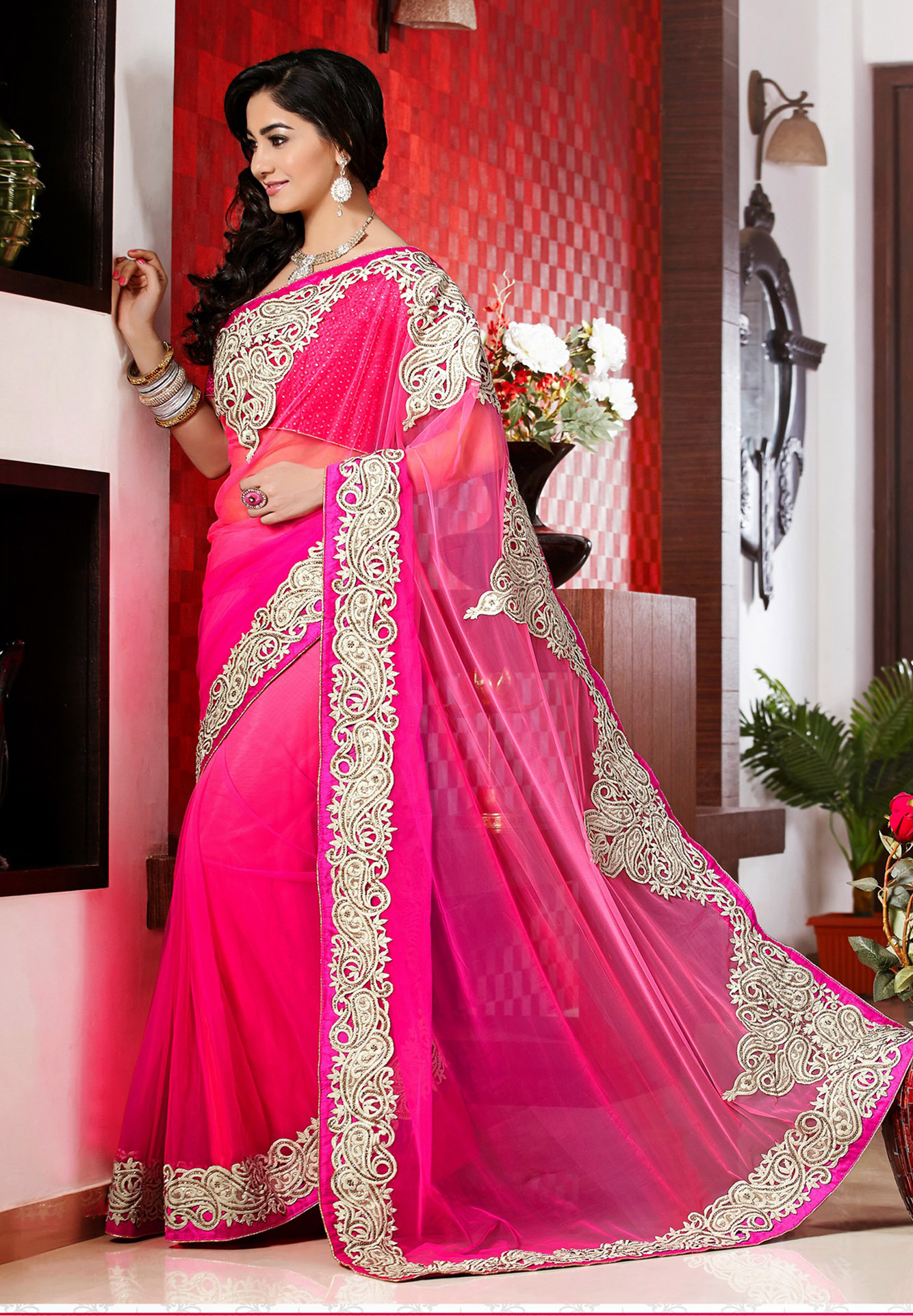 Indian Wedding Sarees. Buy Indian Sarees Online from Latest… | by Panash  India | Medium